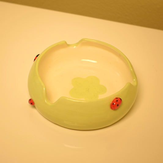Dottie Ashtray